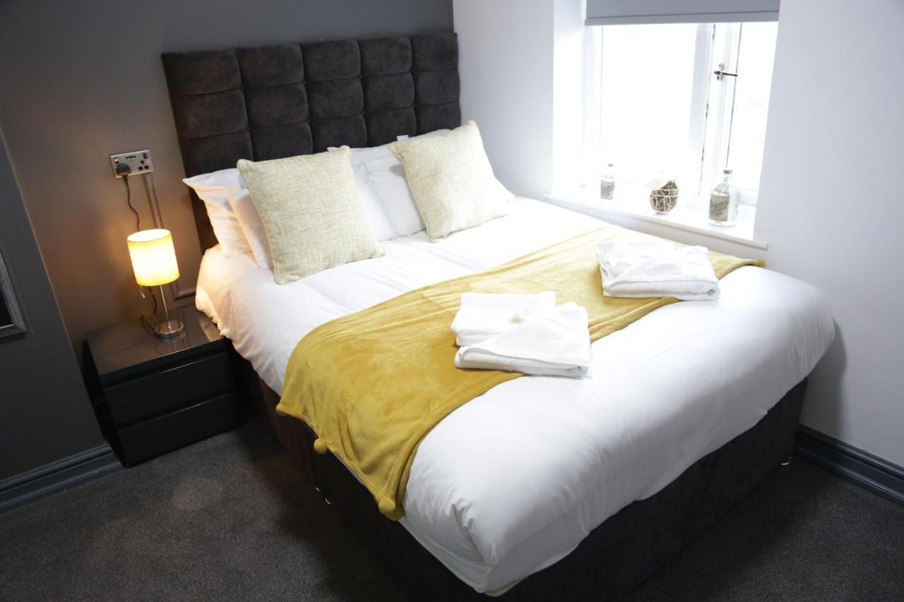 Park City Suites Hotel Manchester Extérieur photo