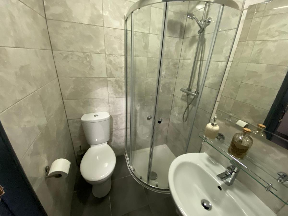 Park City Suites Hotel Manchester Extérieur photo